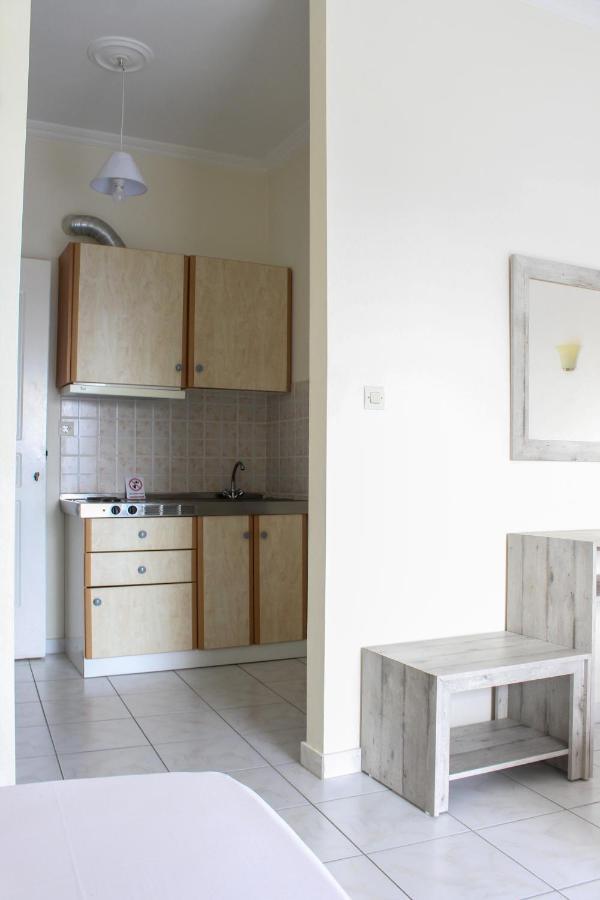 Iason Apartments لوترا إديبسو المظهر الخارجي الصورة